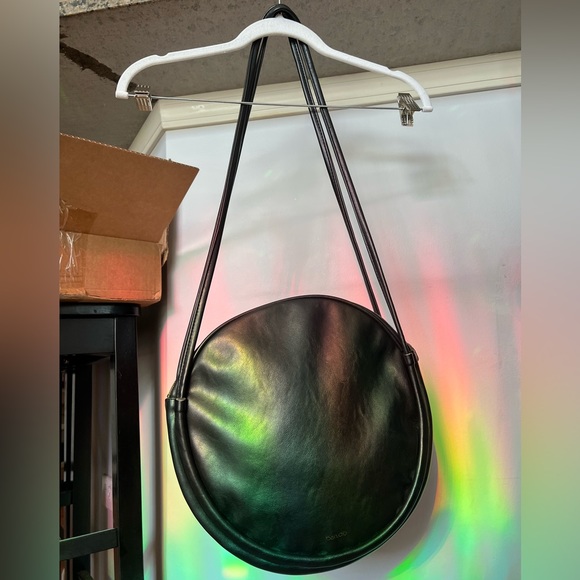 The Amigo black Ban.do round handbag - with removable pin I attached:) - Picture 5 of 12